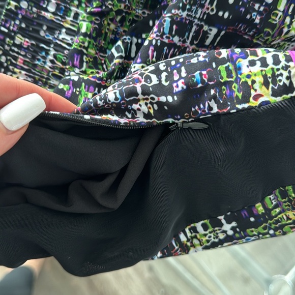 Fabletics Shorts - Picture 3 of 6